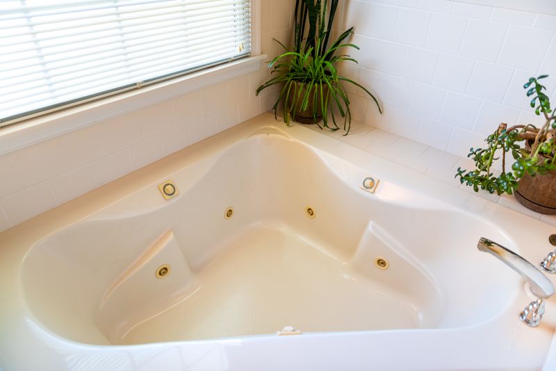 Spa-Style Soaking Tub